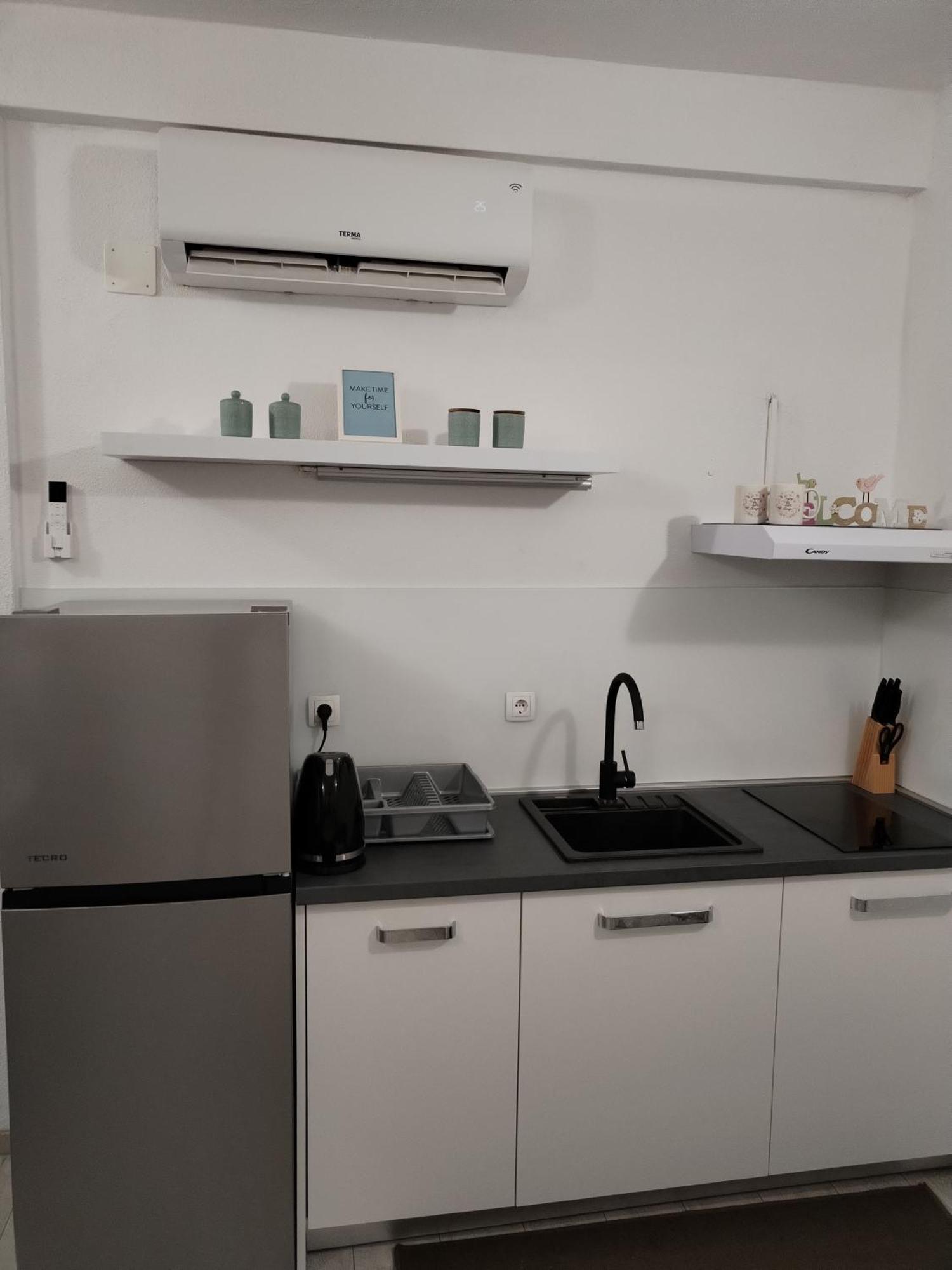 Ema Appartement Šibenik Buitenkant foto